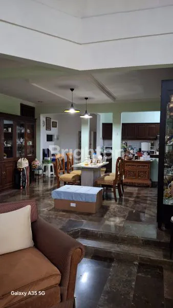 image RUMAH MEWAH 4+1 KT DI TANAH KUSIR (5)