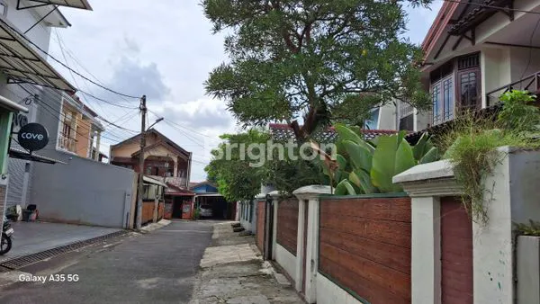 image RUMAH MEWAH 4+1 KT DI TANAH KUSIR (7)