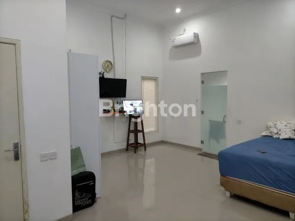 image RUMAH FULL FURNISH SIAP HUNI WITH POOL TENGAH KOTA (3)