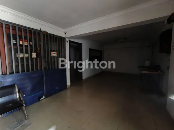 image HIGH TRAFFIC SPOT! RUKO GANDENG 3 LANTAI PINGGIR JALAN (2)