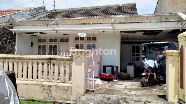 image JUAL RUMAH HITUNG TANAH AREA SUHAT (3)