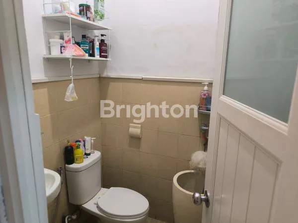 image *KAPAN LAGI RUMAH 1 ARE, SIAP HUNI DI LOKASI TENANG AREA TAMAN GRIYA JIMBARAN, FULLY FURNISHED!* (8)