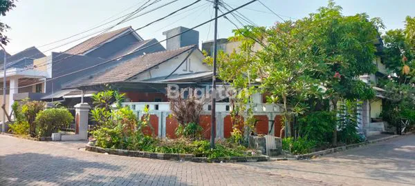 image RUMAH HOOK LOKASI STRATEGIS DEKAT UBAYA UNTAG MANYAR PANJANG JIWO JEMURSARI RUNGKUT BRATANG NGAGEL MERR (1)