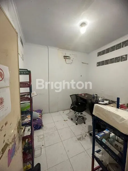 image RUKO VIKAMAS KAPUK 3 LANTAI HARGA TERJANGKAU (5)