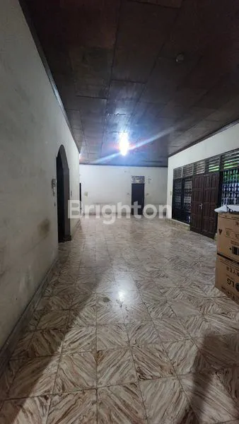 image RUMAH PINGGIR JALAN COCOK UTK USAHA (1)