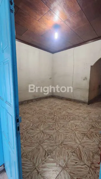 image RUMAH PINGGIR JALAN COCOK UTK USAHA (2)