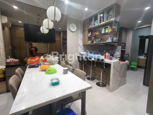 image RUKO 4 LANTAI FULL FURNISHED, BAGUS ,TERAWAT DI PASADENA DEKAT RSUD CENGKARENG JAKARTA BARAT. (7)