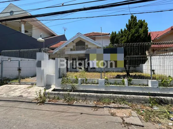 image RUMAH LOKASI STRATEGIS DEKAT UBAYA UNTAG MANYAR PANJANG JIWO JEMURSARI RUNGKUT BRATANG NGAGEL MERR (1)