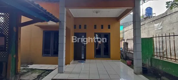 image RUMAH STRATEGIS HANYA 5 MENIT KE STASIUN LENTENG AGUNG (2)