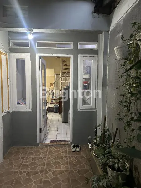 image RUMAH 2 LANTAI DI SAYAP BUAH BATU BANDUNG, DENGAN LINGKUNGAN NYAMAN UTK TEMPAT TINGGAL & STRATEGIS UTK RUANG USAHA (1)