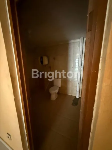 image RUMAH 3 LANTAI DI HYBRIDA KELAPA GADING 4 KAMAR TIDUR 4BR & 2 KAMAR MANDI (8)