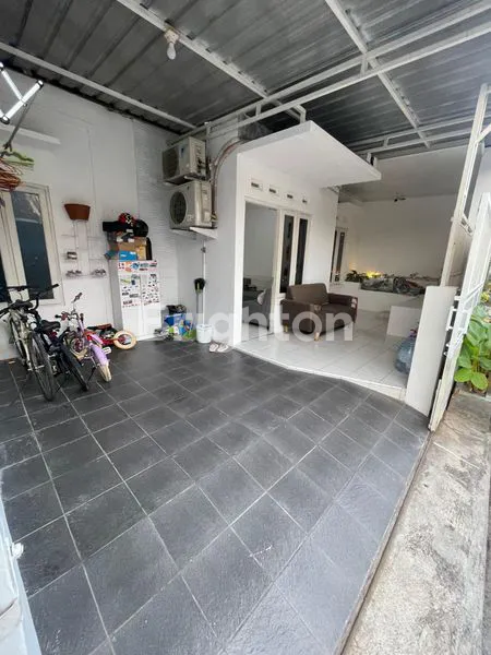 image RUMAH SIAP HUNI DEKAT STASIUN, TERMINAL & GERBANG TOL (2)