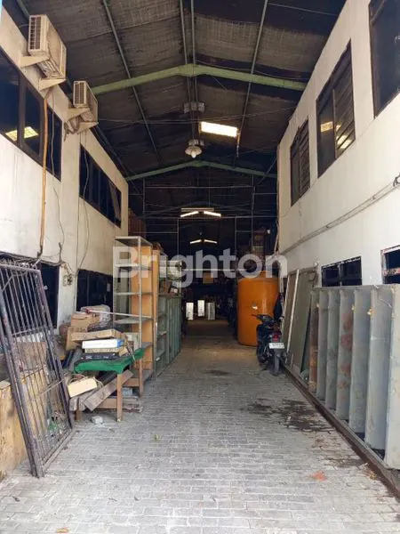 image GUDANG MARGOMULYO PERMAI 2 LANTAI ADA KANTOR (2)