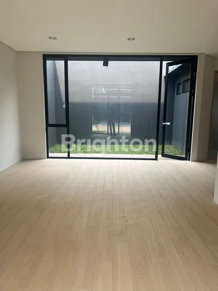 image RUMAH MEWAH LIPPO CIKARANG (2)