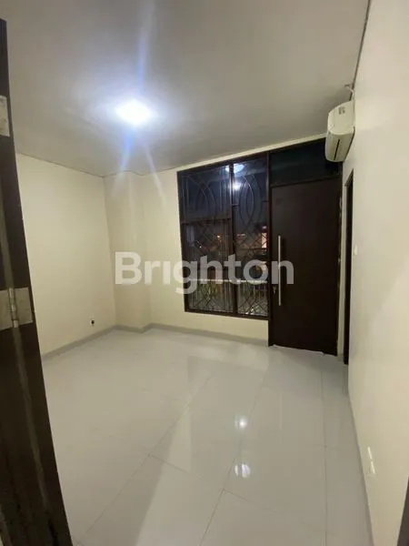 image RUMAH STRATEGIS DEKAT SEKOLAH & MALL (2)