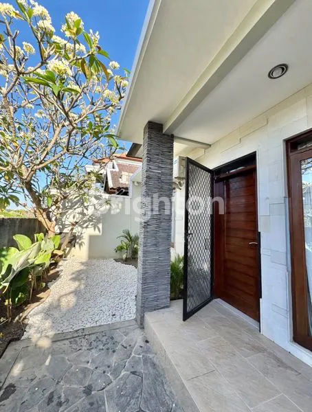 image VILLA MODERN FULLY FURNISHED IN BUKIT JIMBARAN (1)