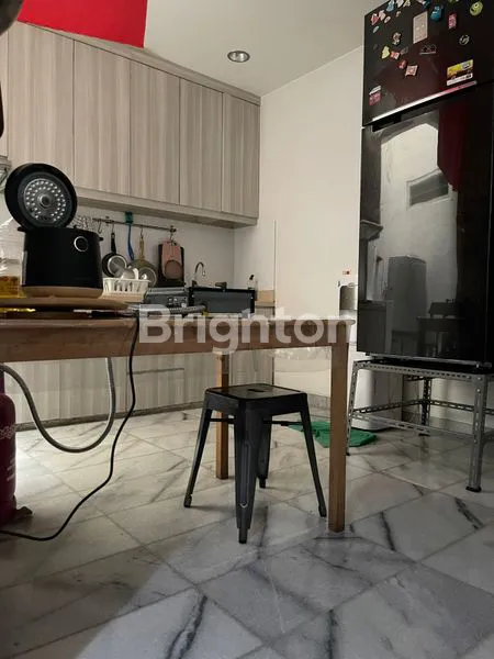 image DIJUAL RUMAH SIAP HUNI SEMI FURNISHED INTERCON KEBON JERUK* (6)
