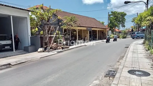 image RUKO STRATEGIS DI TANGKUBAN PERAHU DENPASAR (3)