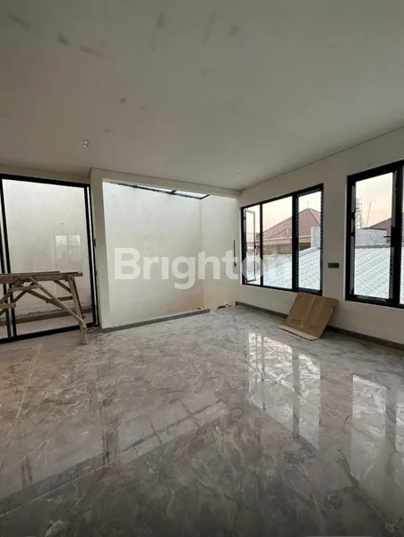 image BARU GRESS 3 LANTAI DHARMAHUSADA MAS DEKAT UNAIR, PAKUWON CITY MALL, MULYOSARI (4)