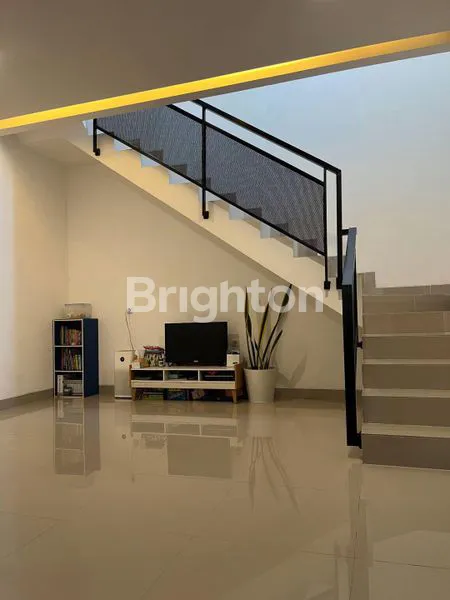 image RUMAH MODERN DI SAWANGAN (2)