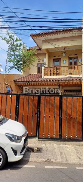 HUNIAN EKSKLUSIF 5 KAMAR LT 300 JAKARTA TIMUR