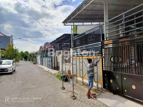 image RUMAH GREEN LAKE, WONOREJO, SIAP HUNI DEKAT SEMANGGI MANGROVE (1)
