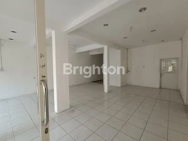 image RUMAH USAHA LOKASI NOL JALAN RAYA SEMOLOWARU SURABAYA TIMUR DEKAT ARAYA DAN MERR (2)