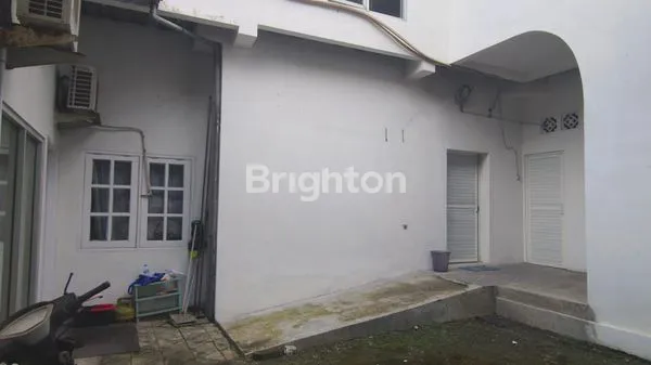 image RUMAH / BANGUNAN USAHA DI RANDEGANSARI DEKAT CITRALAND DRIYOREJO (4)