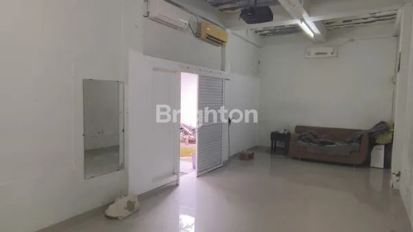 image RUMAH / BANGUNAN USAHA DI RANDEGANSARI DEKAT CITRALAND DRIYOREJO (6)