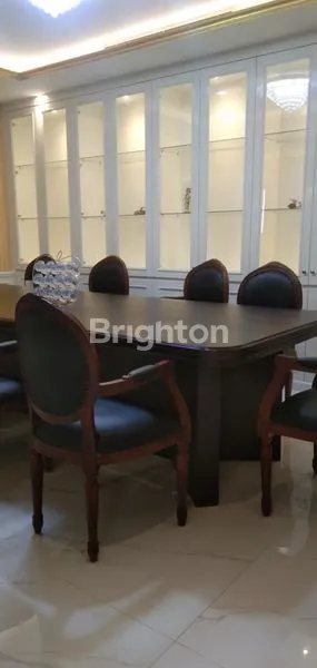 image OFFICE PAKUWON CENTER SURABAYA HARGA TERBAIK LENGKAP MEJA DAN KURSI SIAP PAKAI (8)