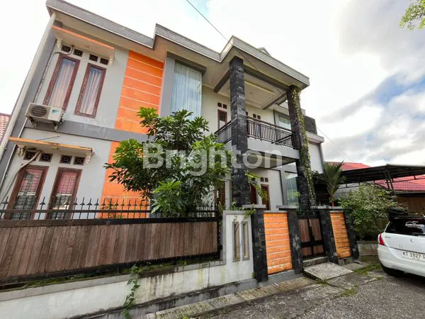 HUNIAN MEWAH 3 LANTAI DI BALIKPAPAN UTARA