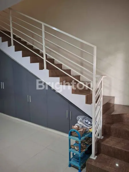 image RUMAH BAGUS SIAP HUNI SUKOLILO DIAN REGENCY DEKAT ITS DAN PAKUWON CITY MALL (3)