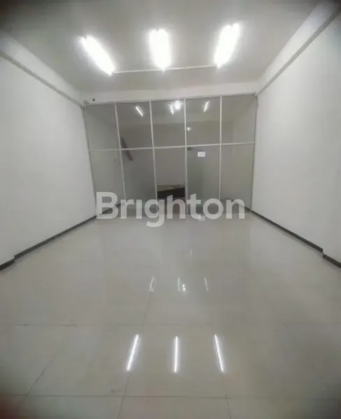 image DISEWAKAN RUKO KLAMPIS JAYA SIAP PAKAI STRATEGIS DEKAT PUSAT KOTA (2)