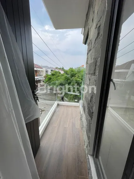 image RUMAH BARU MINIMALIS MULYOSARI SURABAYA TIMUR, ROW JALAN LEBAR, DEKAT PAKUWON CITY MALL (6)
