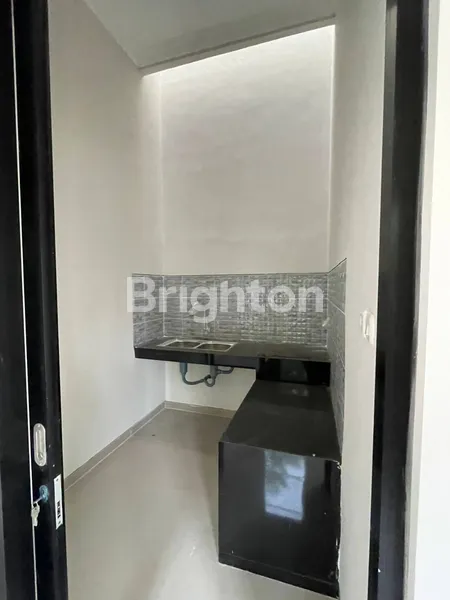 image RUMAH BARU MINIMALIS MULYOSARI SURABAYA TIMUR, ROW JALAN LEBAR, DEKAT PAKUWON CITY MALL (8)