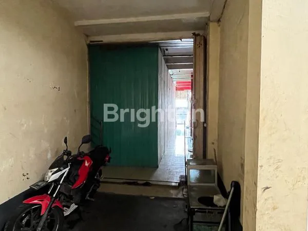 image RUMAH KOS STRATEGIS PINGGIR JALAN DI JL TIRTO UTOMO, LANDUNGSARI,  KEC. DAU, KABUPATEN MALANG\N (8)