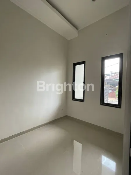 image RUMAH BARU MINIMALIS MULYOSARI SURABAYA TIMUR, ROW JALAN LEBAR, DEKAT PAKUWON CITY MALL (5)
