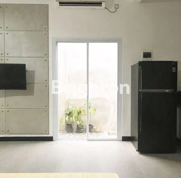 image RUMAH SMARTHOME SEMI INDUSTRIAL DI DIPONEGORO (8)