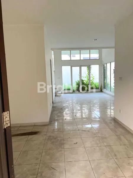 image SUVARNA SUTERA ALAM LUAS 200 M² HANYA 2M NEGO (2)