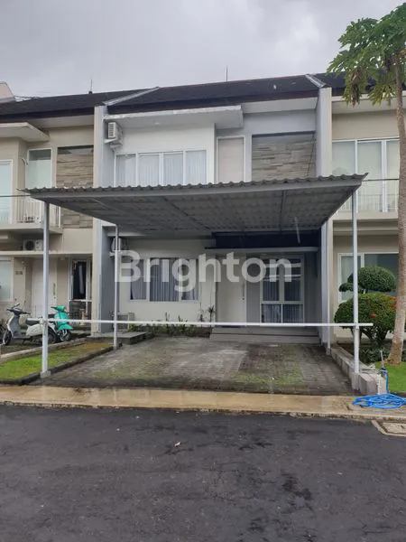 image RUMAH 2 LANTAI SIAP HUNI ONE GATE DI DEKAT MALL BALI GALLERIA KUTA (1)