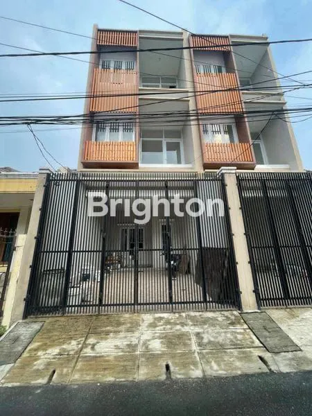 image RUMAH BARU 3 LANTAI TOMANG  (1)