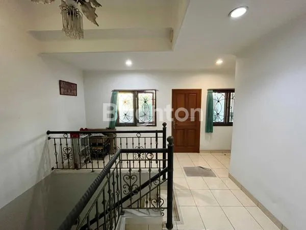 image RUMAH 3 LT CANTIK DI SUNTER (8)