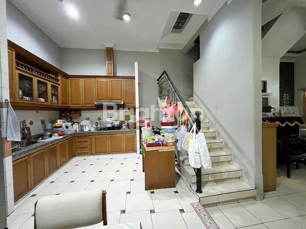 image RUMAH 3 LT CANTIK DI SUNTER (5)