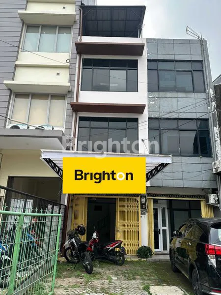 image RUKO 3,5 LANTAI STRATEGIS DI MENTENG JAKARTA PUSAT (1)