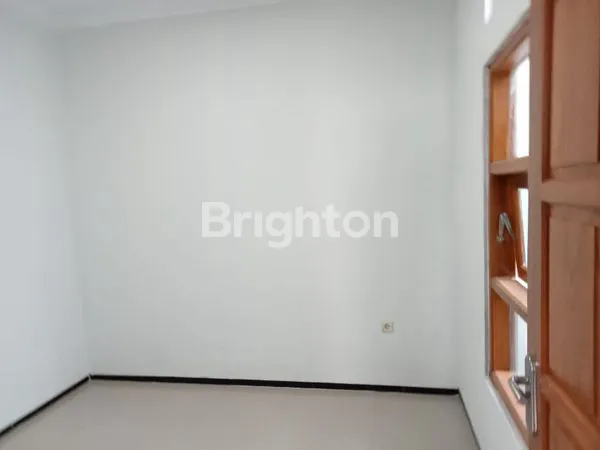 image RUMAH BARU, MODERN, 3 KT DI SOMAN SELOMARTANI KALASAN  (6)