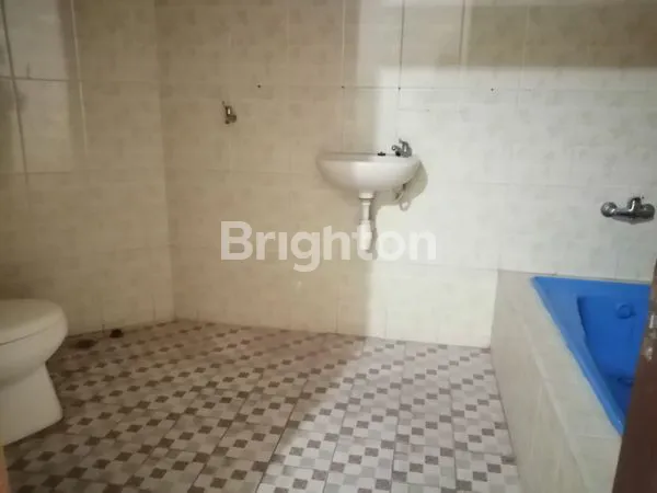 image RUMAH 2 LANTAI DI JEMUR ANDAYANI, SIAP HUNI & KPR (6)