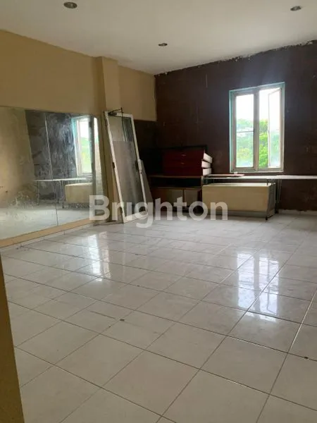 image RUKO PARAMOUNT CENTER (7)