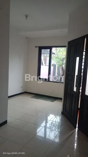 image RUMAH ASRI DAN NYAMAN SIAP HUNI DI CANDI PENATARAN UTARA SEMARANG (4)