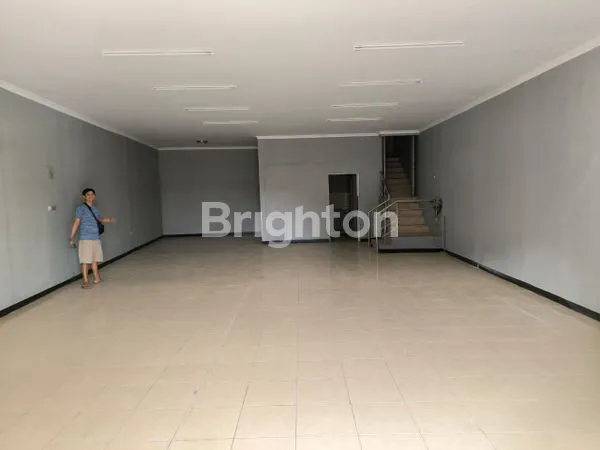 RUKO 3 LANTAI STRATEGIS SIAP USAHA DIPUSAT KOTA TASIKMALAYA