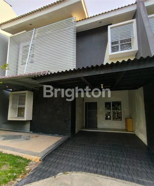 RUMAH FULL FURNISHED CLUSTER TENGAH KOTA